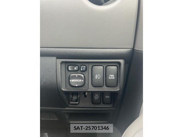 Toyota SIENTA 2006-04 7510042-20