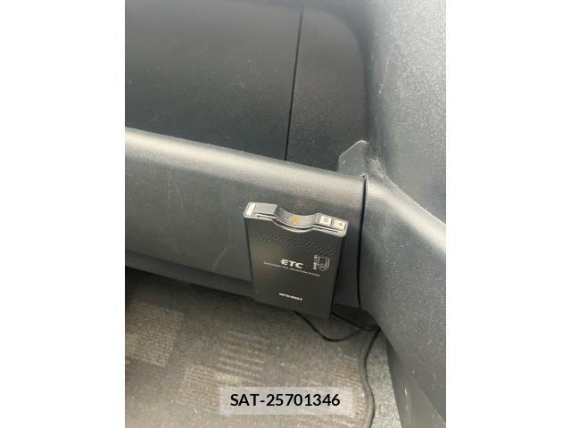 Toyota SIENTA 2006-04 7510042-21
