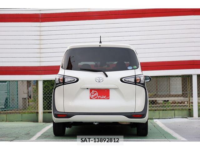 Toyota SIENTA 2020-10 7502804-6
