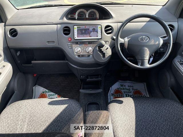 Toyota SIENTA 2011-09 7502820-1