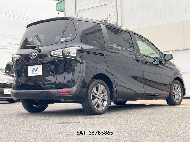 Toyota SIENTA 2019-06 7502808-16