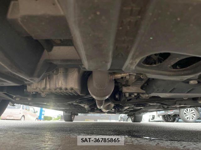 Toyota SIENTA 2019-06 7502808-18