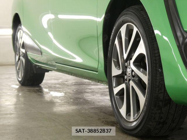 Toyota SIENTA 2017-05 7510034-9