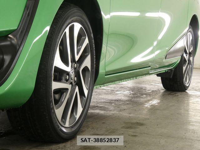 Toyota SIENTA 2017-05 7510034-10
