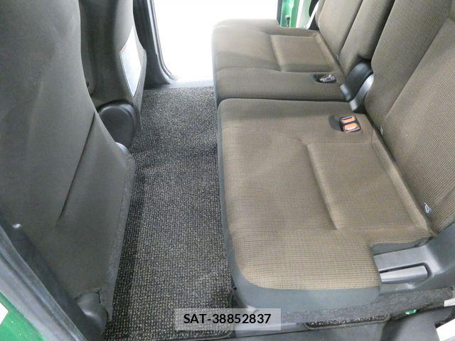 Toyota SIENTA 2017-05 7510034-14