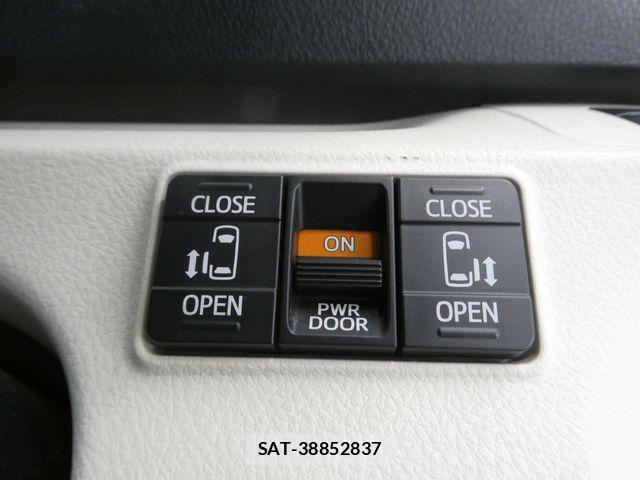 Toyota SIENTA 2017-05 7510034-21