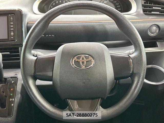 Toyota SIENTA 2016-03 7510031-11