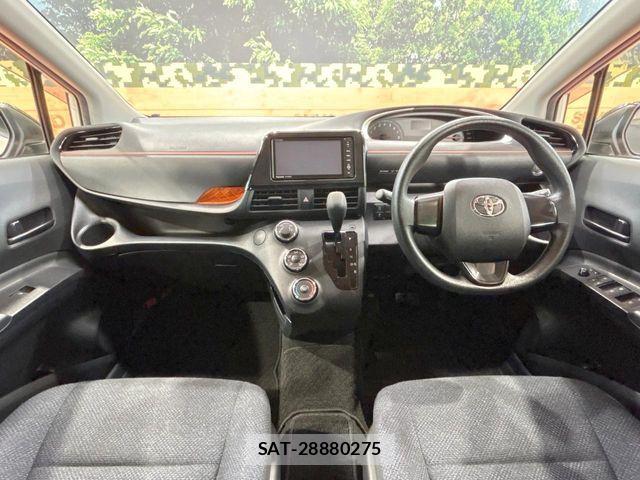 Toyota SIENTA 2016-03 7510031-1