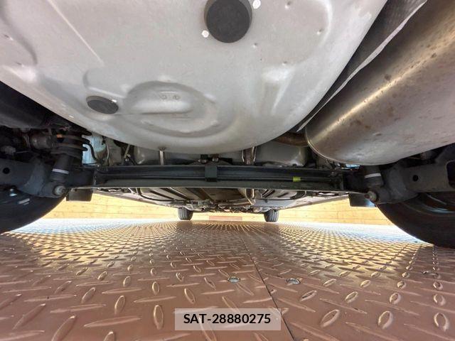 Toyota SIENTA 2016-03 7510031-19