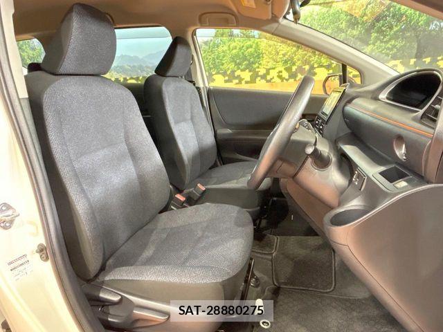 Toyota SIENTA 2016-03 7510031-7