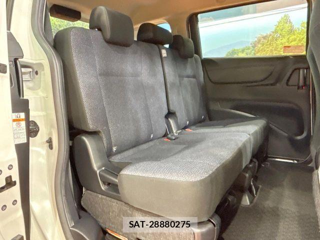 Toyota SIENTA 2016-03 7510031-8