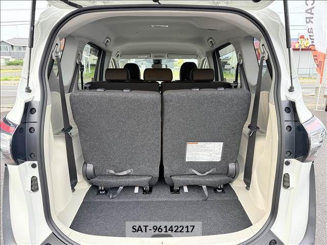 Toyota SIENTA 2017-01 7502817-10