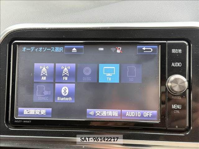 Toyota SIENTA 2017-01 7502817-2