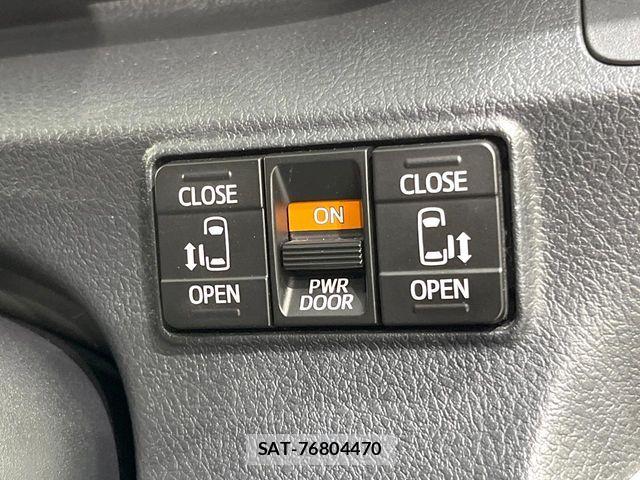 Toyota SIENTA 2018-12 7510032-5