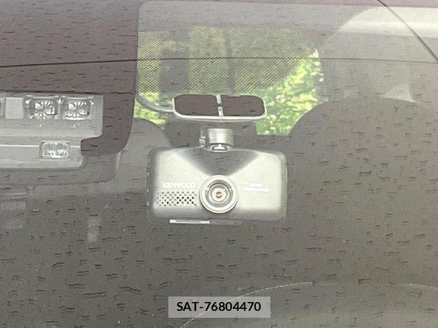 Toyota SIENTA 2018-12 7510032-6