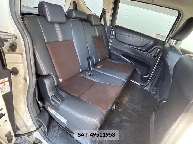 Toyota SIENTA 2020-07 7502805-9