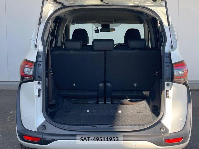 Toyota SIENTA 2020-07 7502805-11