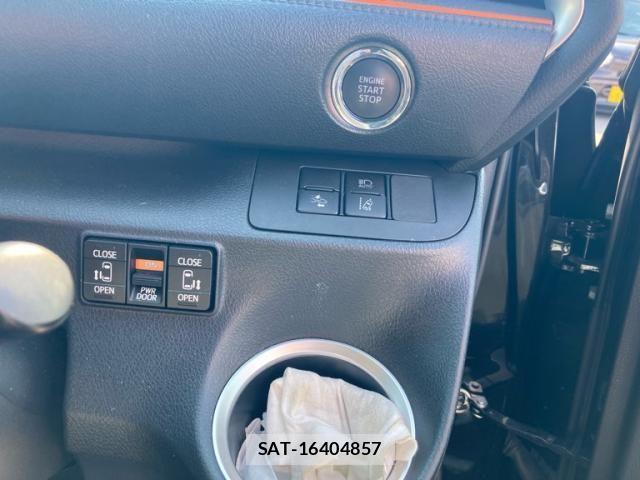 Toyota SIENTA 2018-07 7502811-16