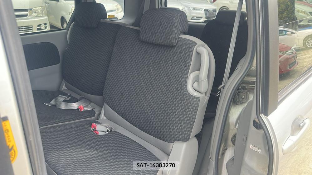 Toyota SIENTA 2009 7332894-9