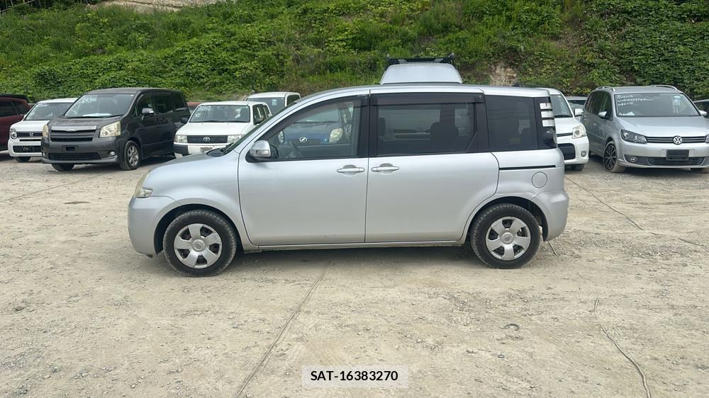 Toyota SIENTA 2009 7332894-1
