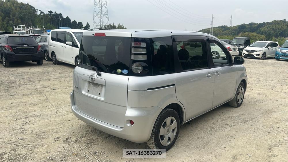 Toyota SIENTA 2009 7332894-4