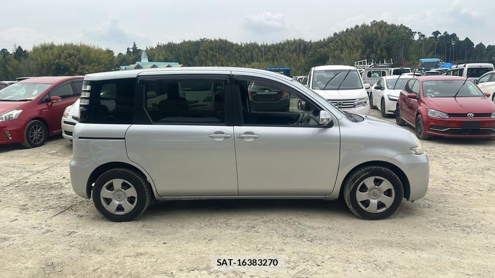 Toyota SIENTA 2009 7332894-5
