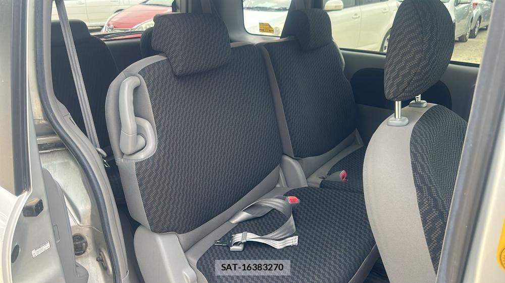 Toyota SIENTA 2009 7332894-8