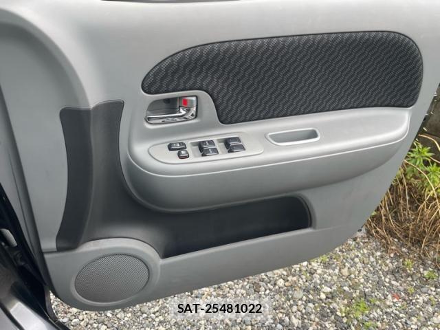 Toyota SIENTA 2009-10 7562835-15