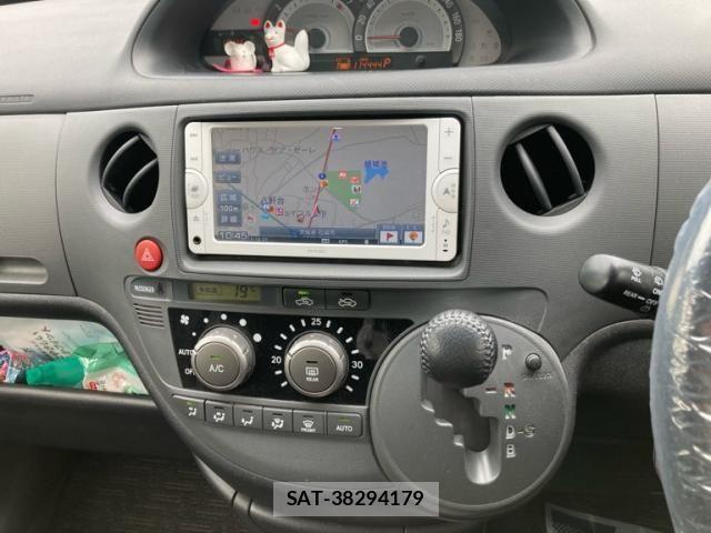 Toyota SIENTA 2013-07 7562832-10