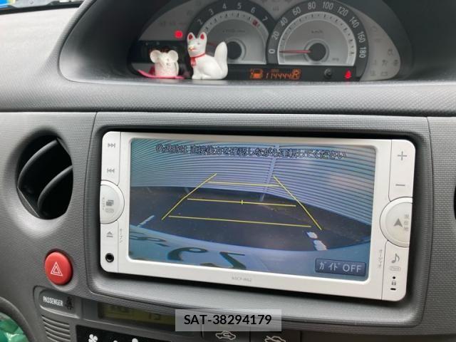 Toyota SIENTA 2013-07 7562832-12