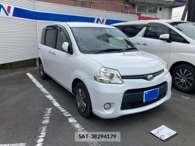 Toyota SIENTA 2013-07 7562832-2