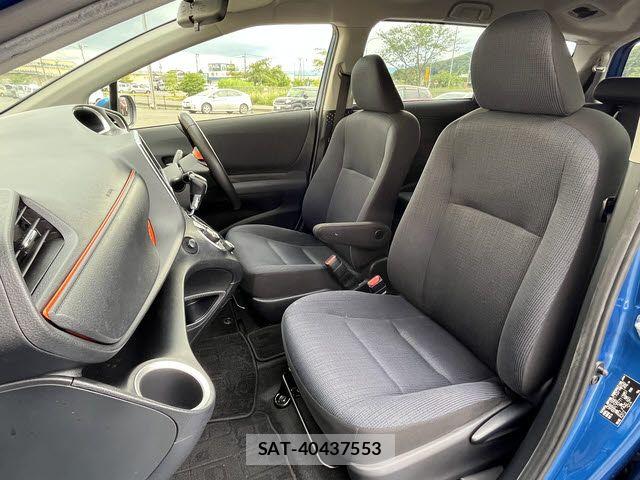 Toyota SIENTA 2017-05 7562830-3