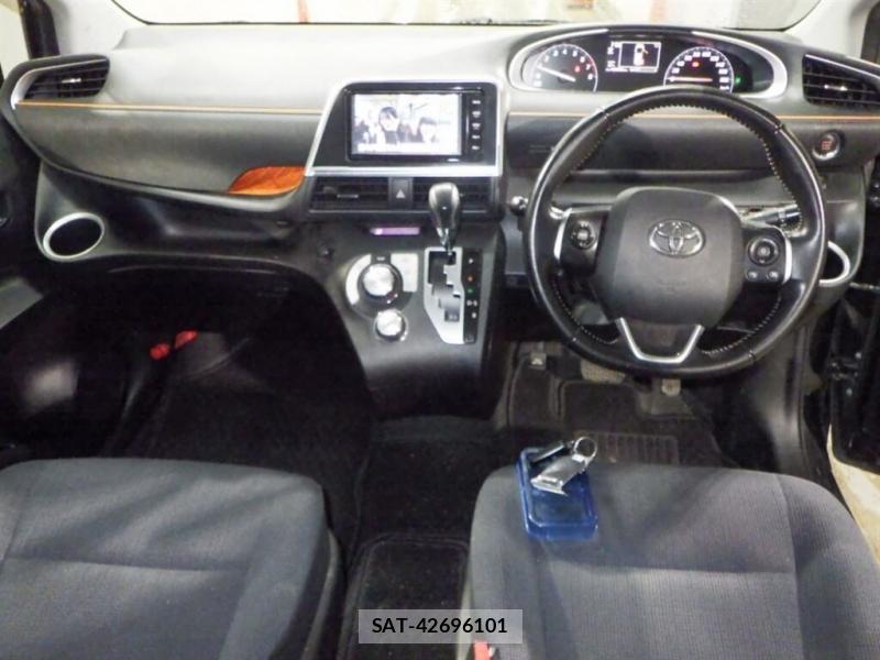 Toyota SIENTA 2015-09 7550863-4