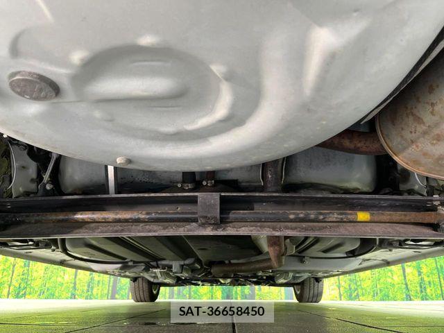 Toyota SIENTA 2018-10 7562828-18