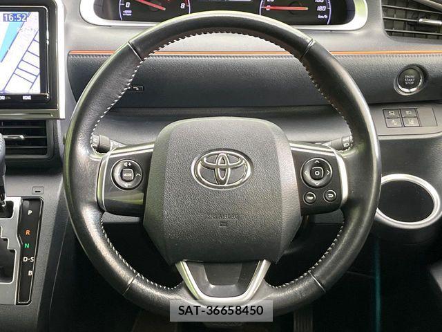 Toyota SIENTA 2018-10 7562828-7