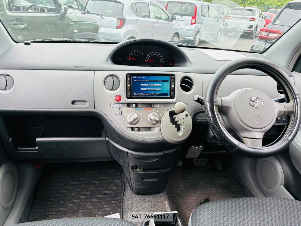 Toyota SIENTA 2008-01 7538433-12