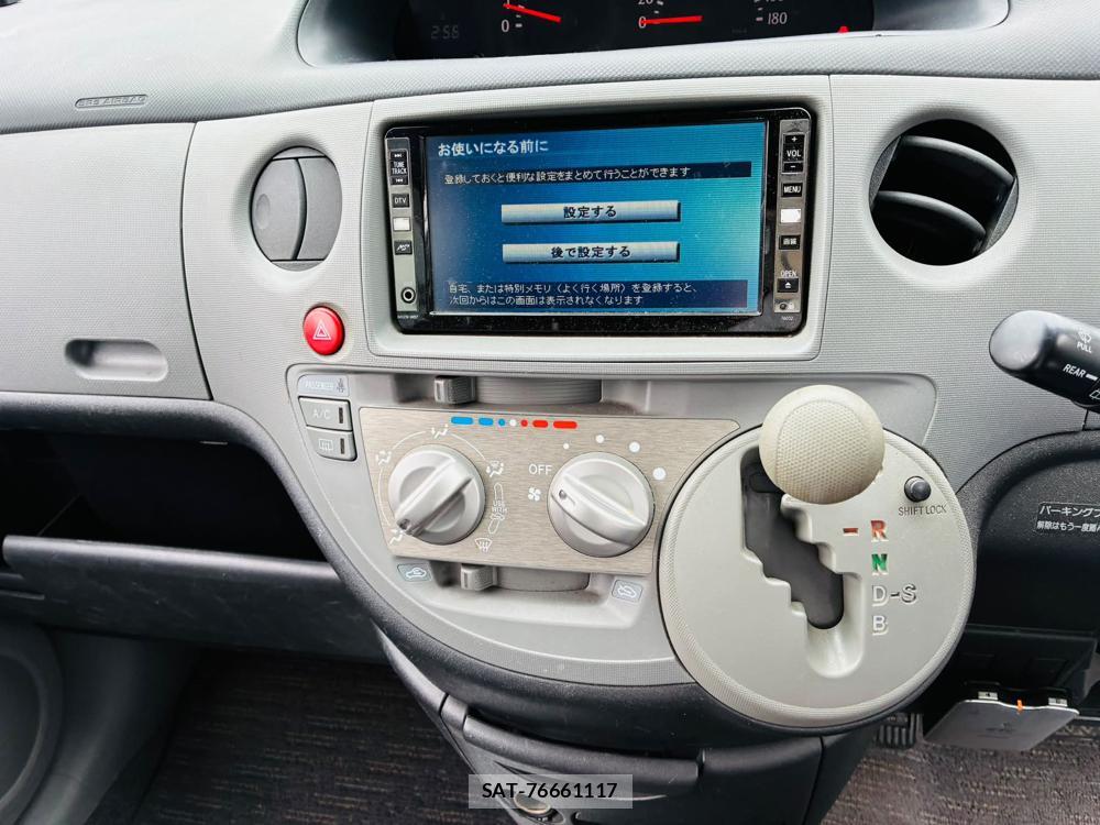 Toyota SIENTA 2008-01 7538433-19