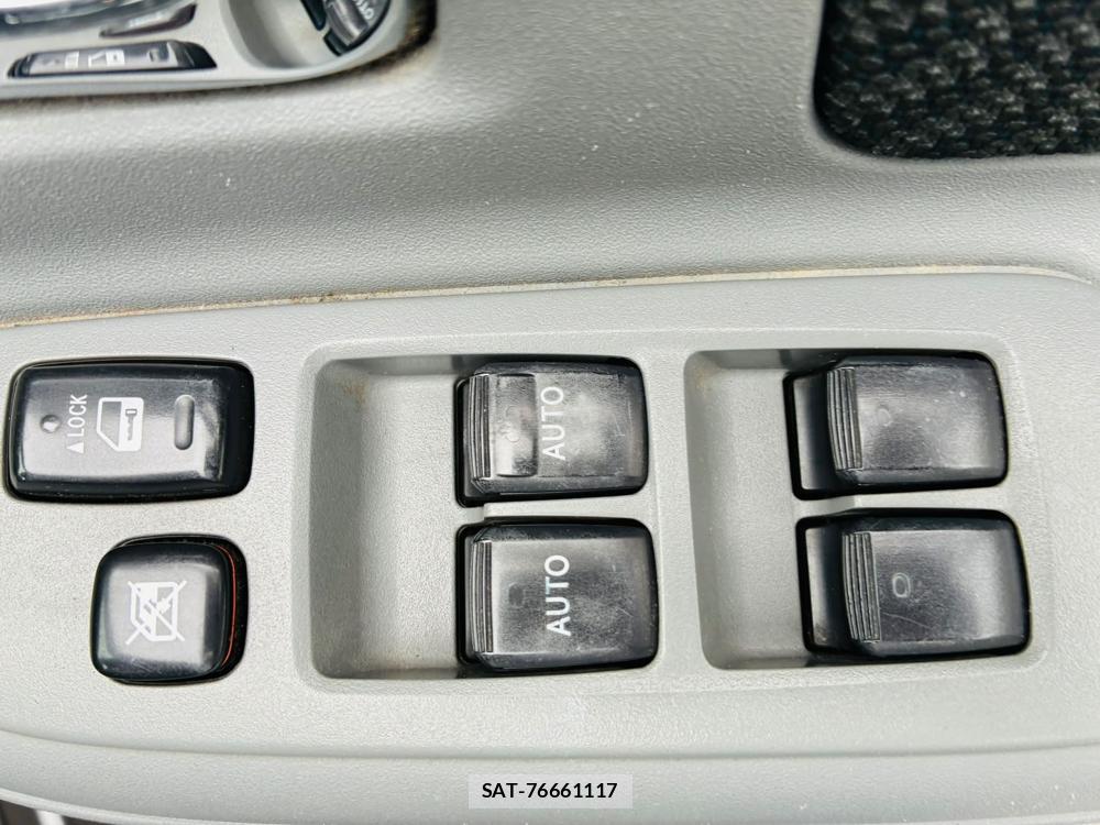 Toyota SIENTA 2008-01 7538433-21