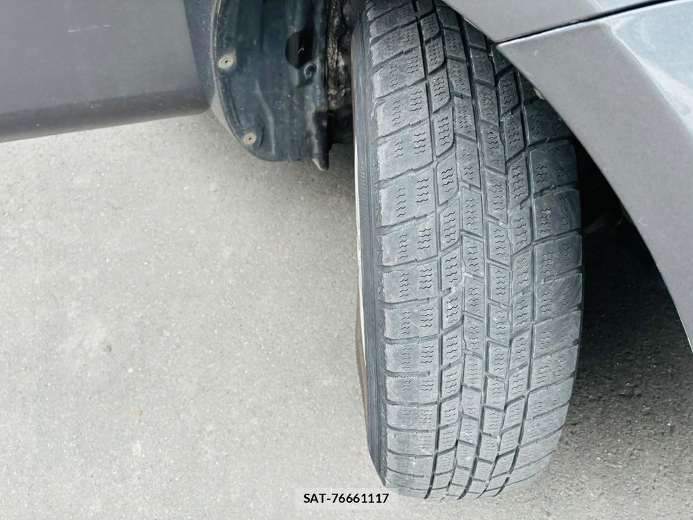 Toyota SIENTA 2008-01 7538433-32