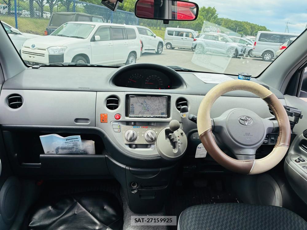 Toyota SIENTA 2010-04 7497286-12
