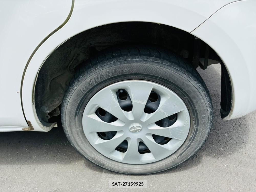 Toyota SIENTA 2010-04 7497286-30