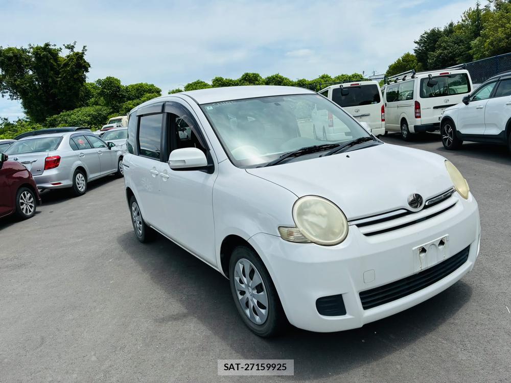 Toyota SIENTA 2010-04 7497286-6