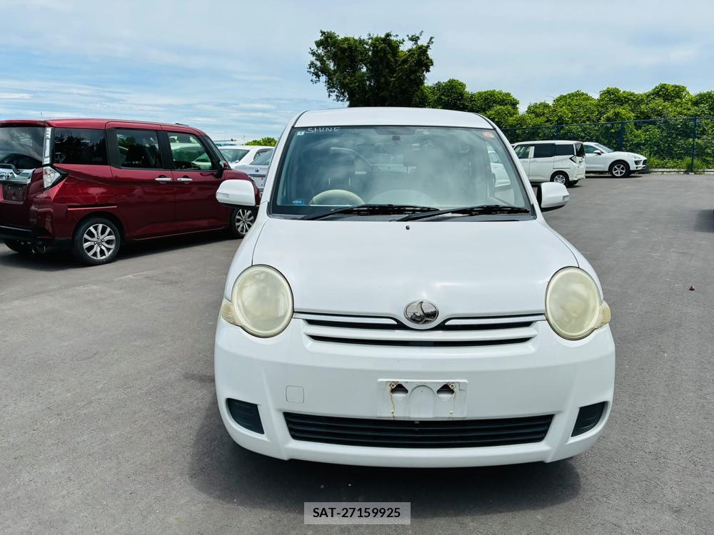 Toyota SIENTA 2010-04 7497286-7