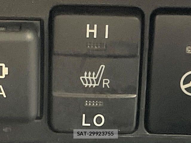 Toyota SIENTA 2018-12 7620003-6