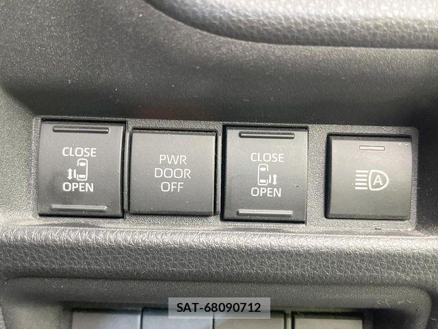 Toyota SIENTA 2023-12 7619997-4