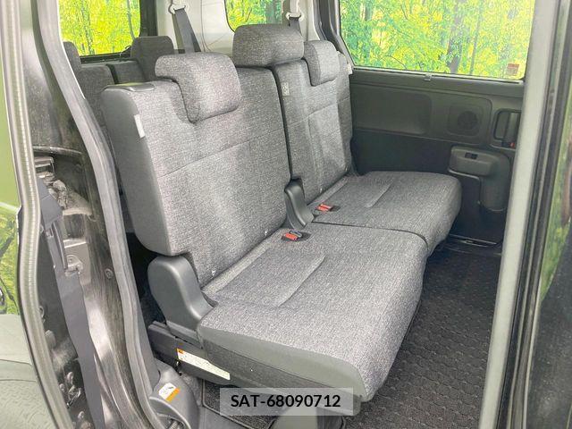 Toyota SIENTA 2023-12 7619997-8