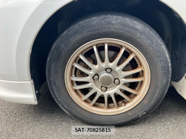 Toyota SIENTA 2010-08 7620041-9