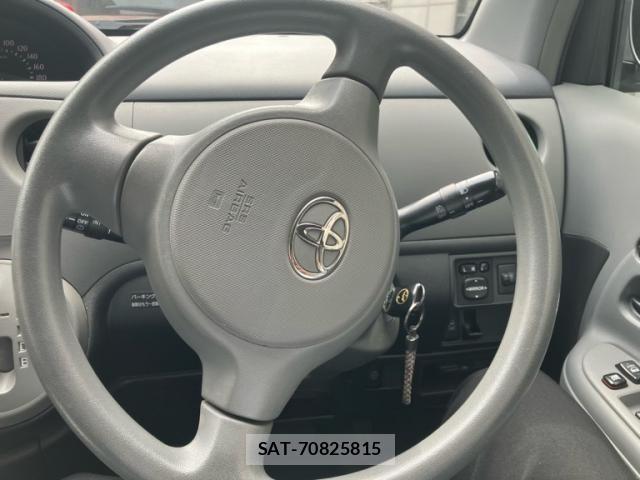 Toyota SIENTA 2010-08 7620041-22