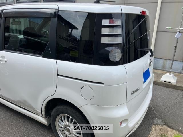 Toyota SIENTA 2010-08 7620041-3