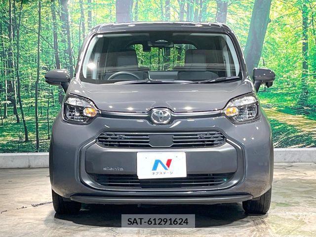 Toyota SIENTA 2023-09 7619996-14